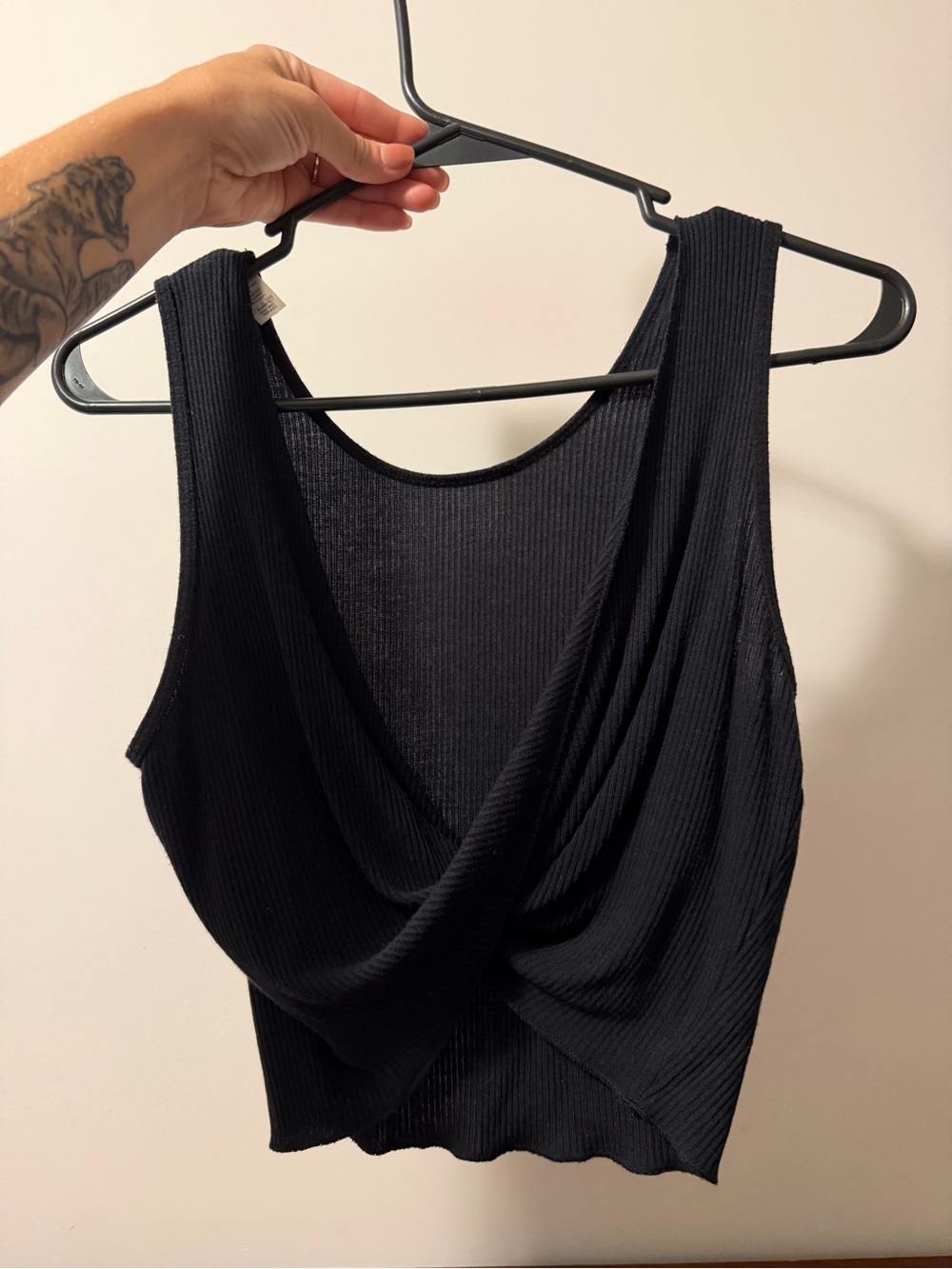 Alo Yoga Ribbed Criss Cross Top - Picture 2 of 3